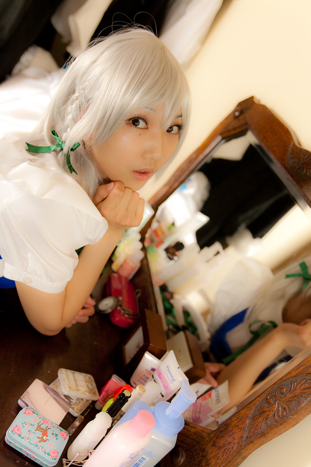 cosplay美女套图 c77 Sakuya Izayoi　白丝假发扮相(1)